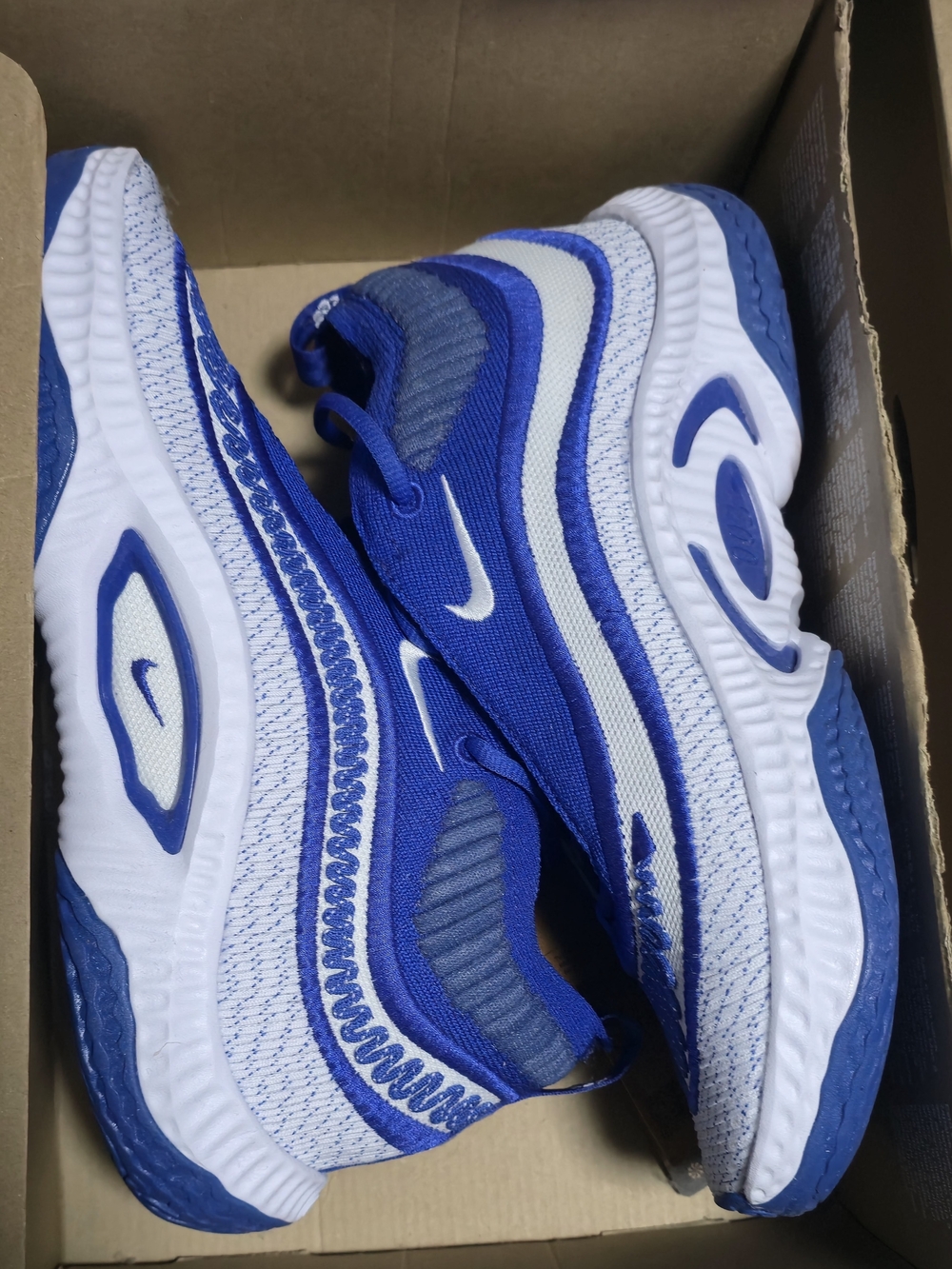 Nike Cosmic Unity 3 Tb  Blue and White Athletic Sneakers
